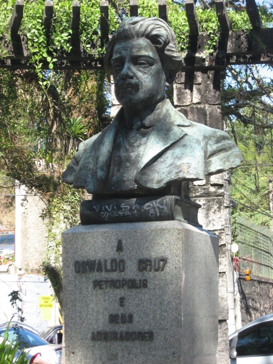 Oswaldo%20Cruz%27s%20bust%20%2810%29.JPG